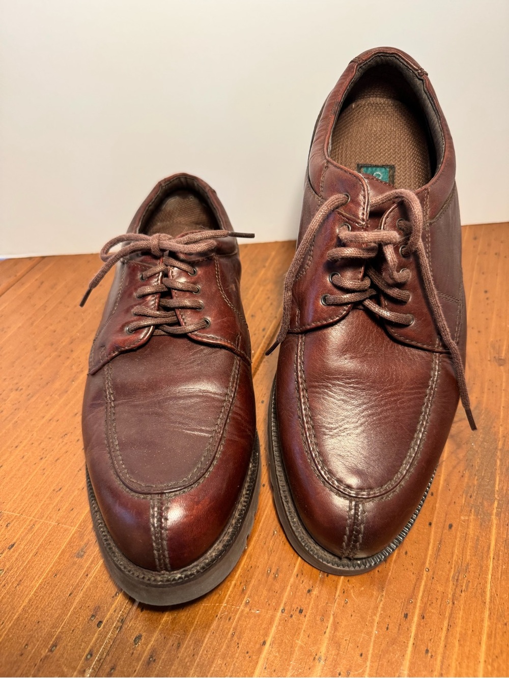 G.H. BASS &  CO Leather Lace Up Oxford Shoes - Men's Size 9.5 Waterproof - Brown